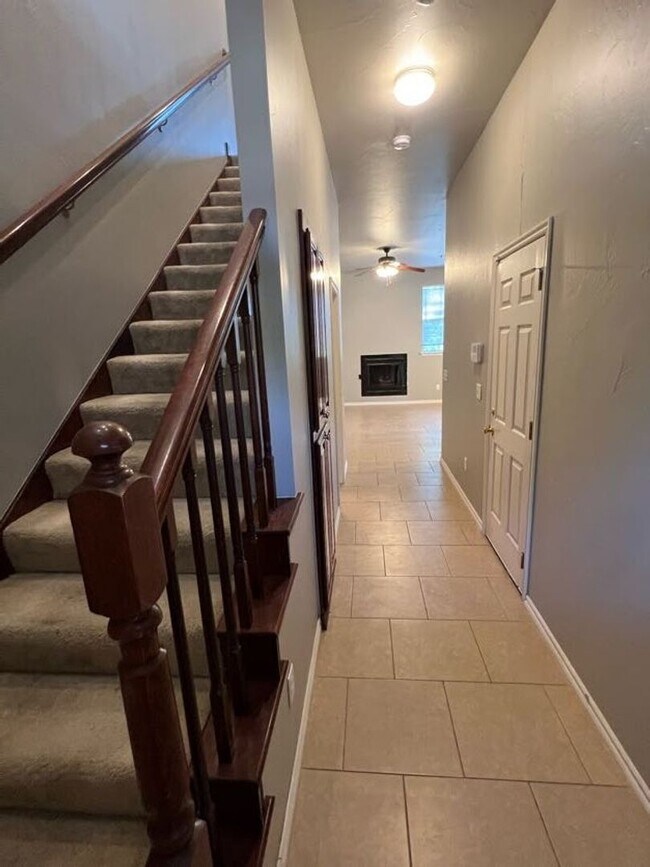 Foto del edificio - (3) Bed/(2.5) Bath Townhouse in Core Norma...