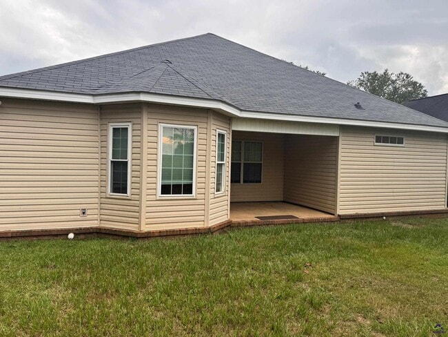 Building Photo - 210 Manchester Ln