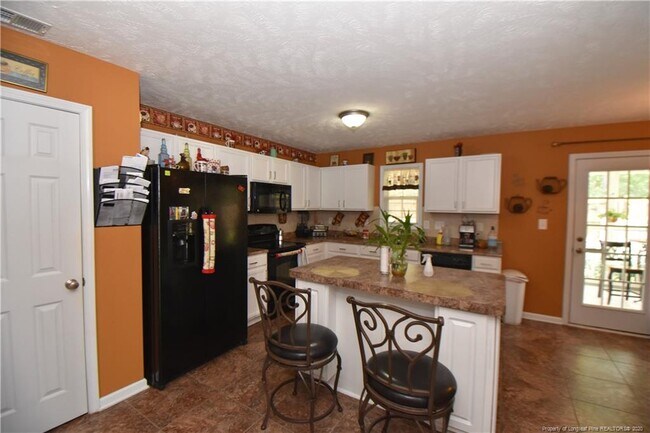 Building Photo - 56 Loyalist Rd
