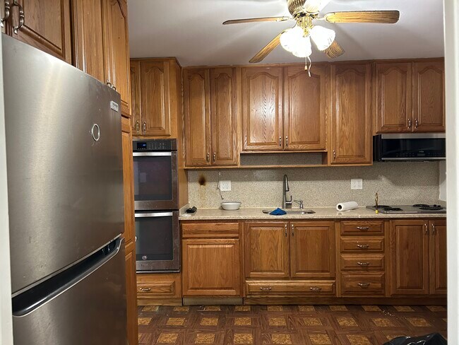 Foto del edificio - 965 Suffolk Ave