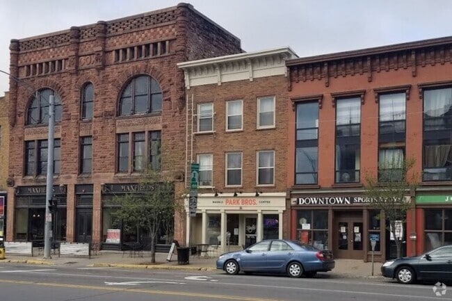 Building Photo - 9 Market Street