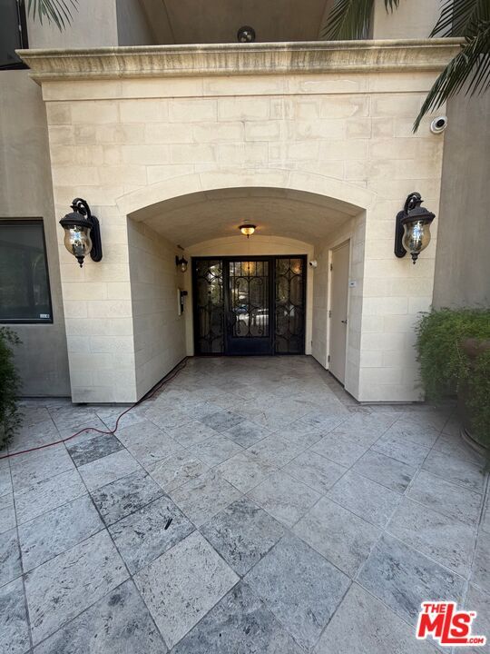 Foto del edificio - 12050 Guerin St