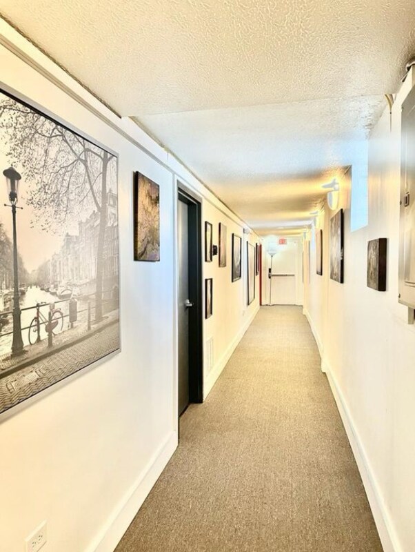 Foto del edificio - 416 E Main St