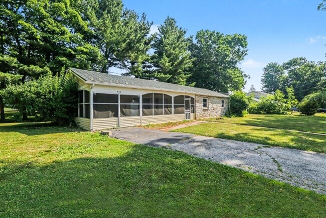 Building Photo - 7610 Grove Ave