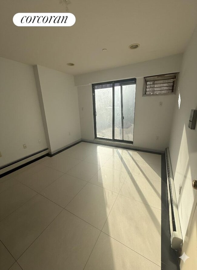 Foto del edificio - 163-10 89th Ave