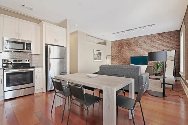 Foto del edificio - 822 Perdido St