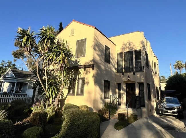 Building Photo - 340 Obispo Ave