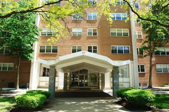 Foto principal - Twenty Fathoms, LLC
