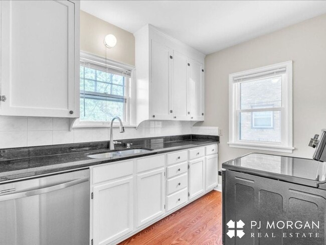 Foto del edificio - 2 bedroom duplex for rent in Midtown!