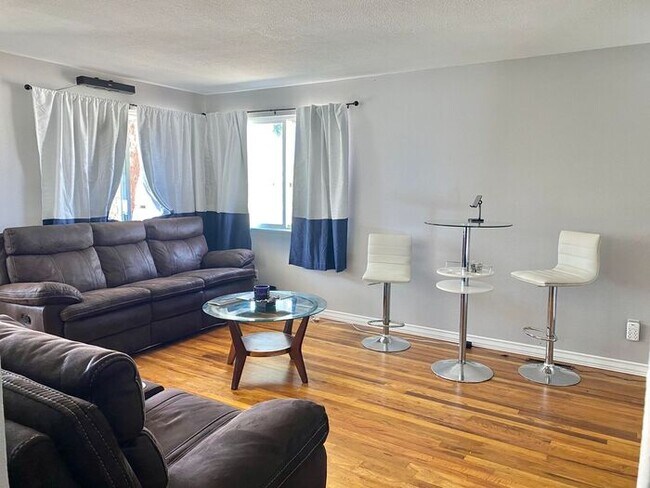 Foto del edificio - Remodled Duplex in Central Loveland