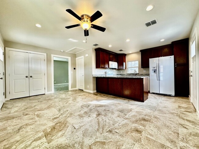 Building Photo - 1 Bedroom Riverside Bungalow