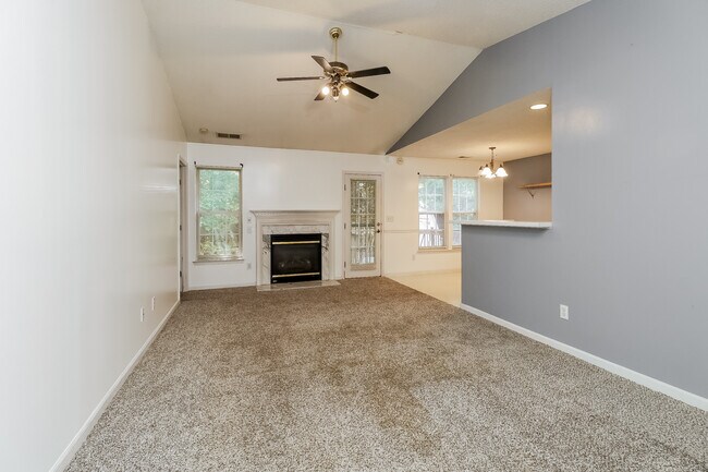 Building Photo - 9207 Amy Dr