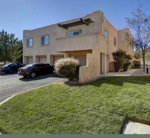 Foto principal - 4801 Irving Blvd NW