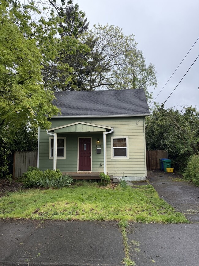 Building Photo - 6102 SE 85th Ave
