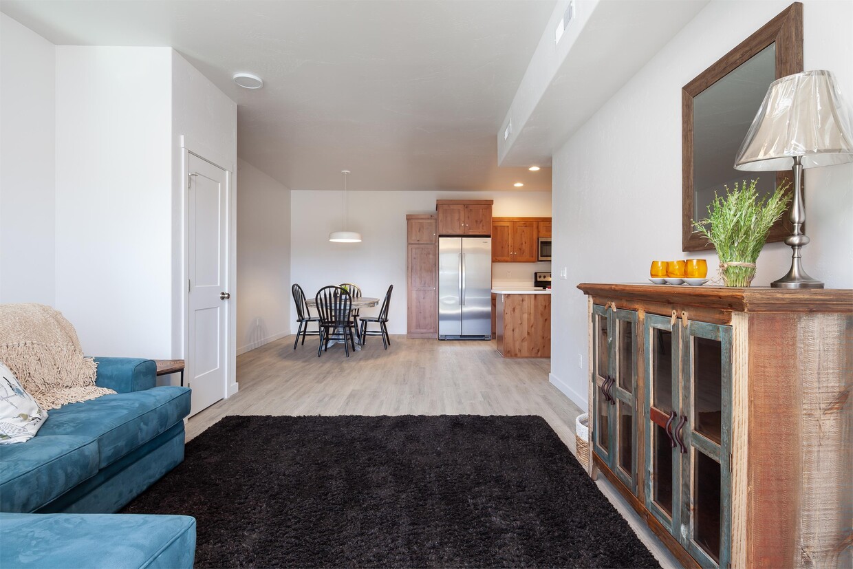 Foto principal - 205 Sawyer Ln