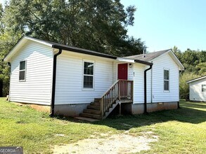 Building Photo - 38 Geter Cir
