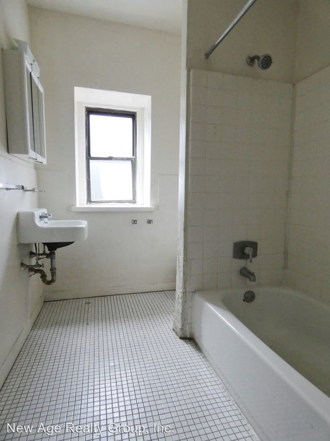 Building Photo - 3303 Powelton Ave