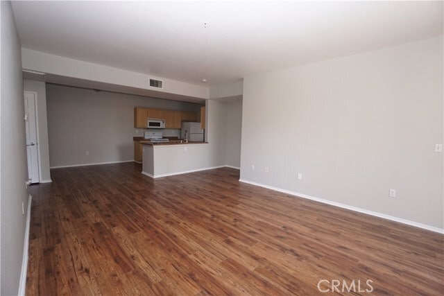 Building Photo - 24909 Madison Ave