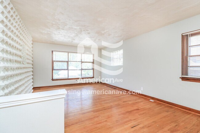 Foto del edificio - 4422 June Ave