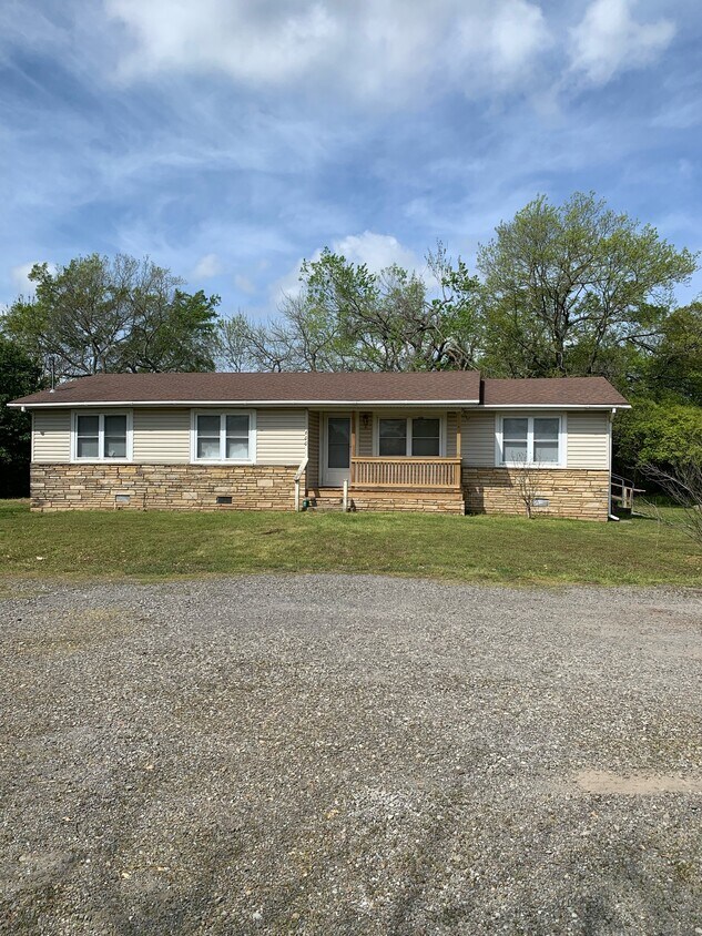 600 S Pocola Blvd, Pocola, OK 74902 House Rental in Pocola, OK