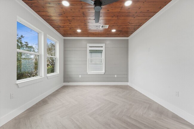 Foto del edificio - 5123 Avenue L