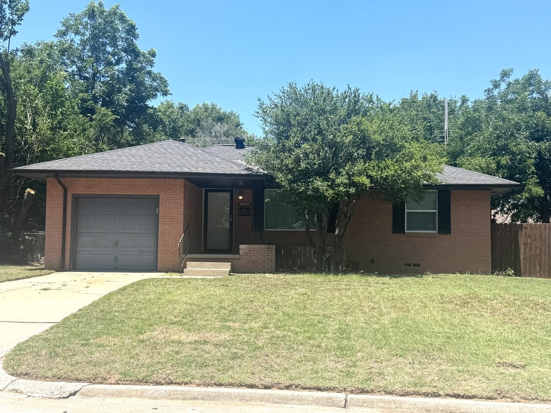 Photo - 3901 NW 56th St (Oklahoma City, OK)