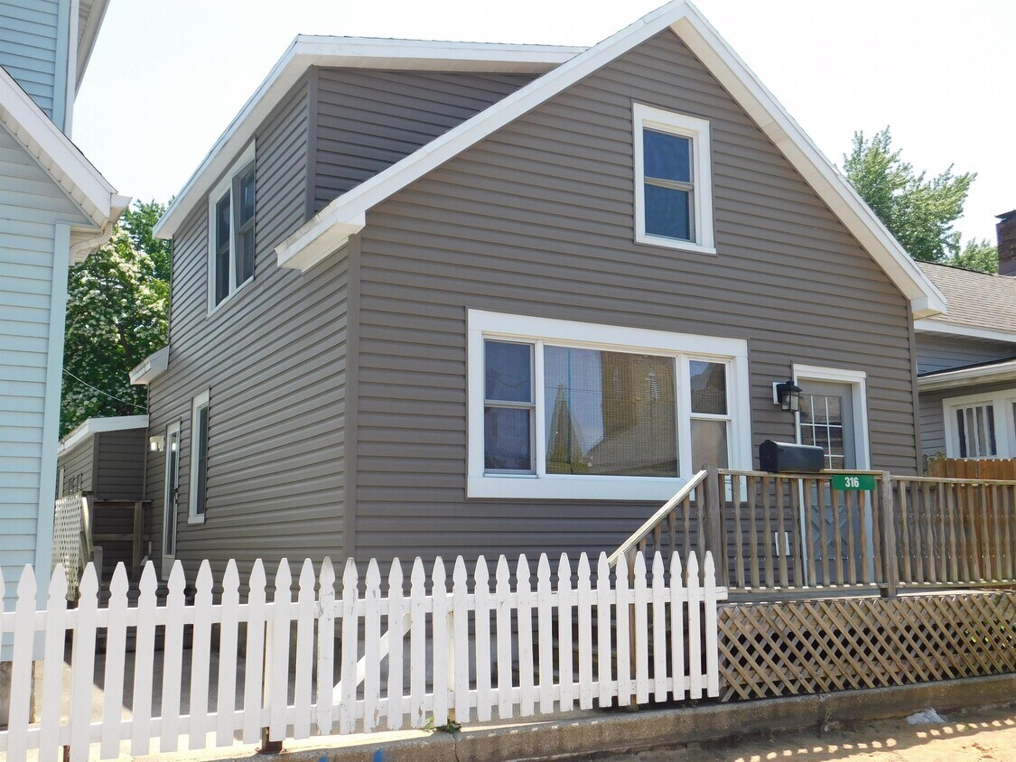 316 W 11th St, Michigan City, IN 46360 House for Rent in Michigan