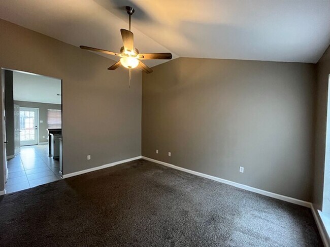 Foto del edificio - Renovated 2 Bedroom 2 Bath Home for Rent!