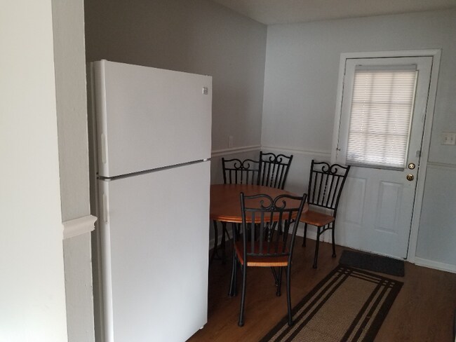 Building Photo - 8126 Ernestine Rd