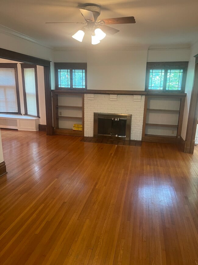 Building Photo - 4325 Xerxes Ave S