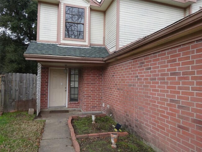 Building Photo - 4911 E Fallen Bough Dr