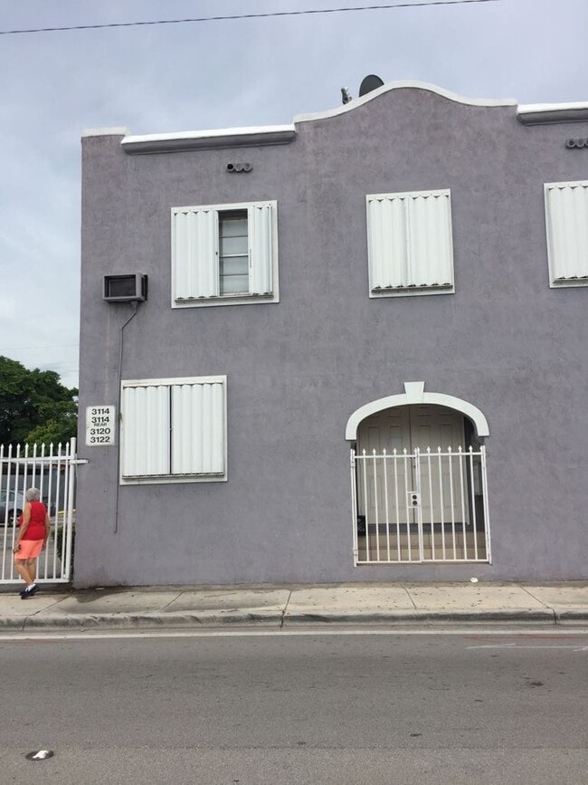 Building Photo - 3120 NW 22nd Ave