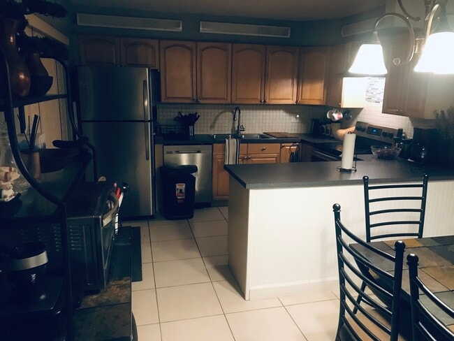 Building Photo - 159 Lake Arbor Dr