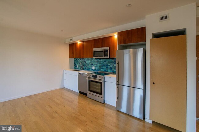 Foto del edificio - 152 W Laurel St