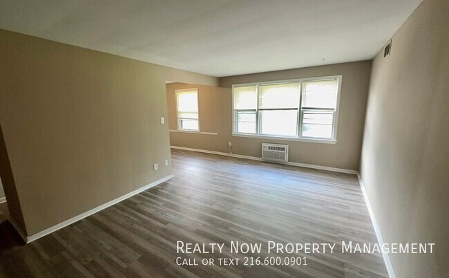 Foto del edificio - 2817 Noble Rd