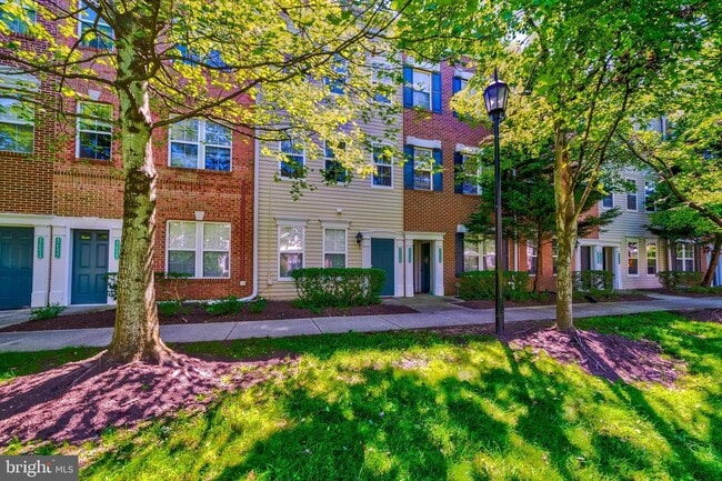 Foto del edificio - 42528 Mayflower Terrace