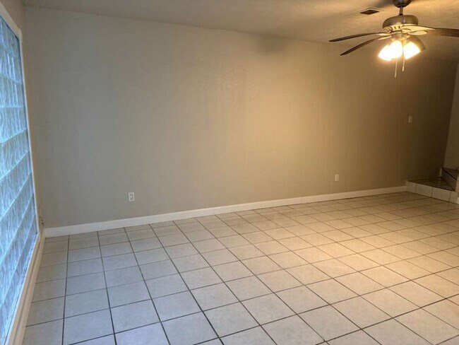 Building Photo - 535 Georgetown St