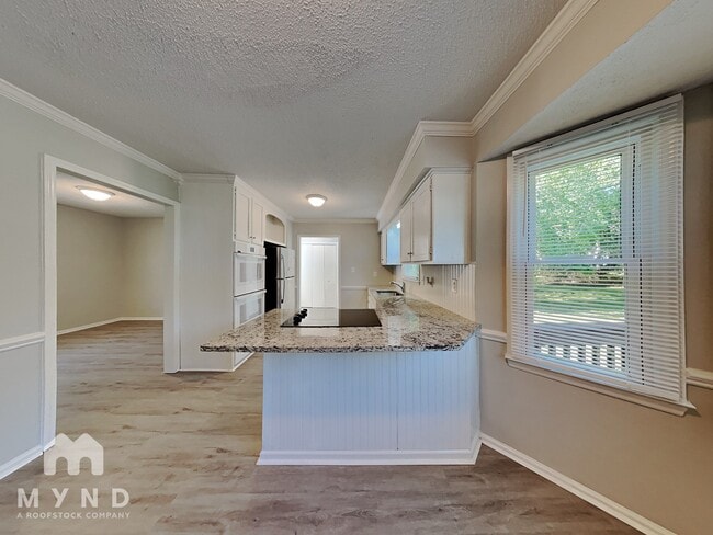 Foto del edificio - 9205 Meadow Sweet Ct