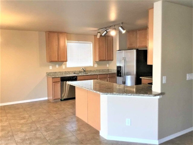 Foto del edificio - 20784 W Hamilton St