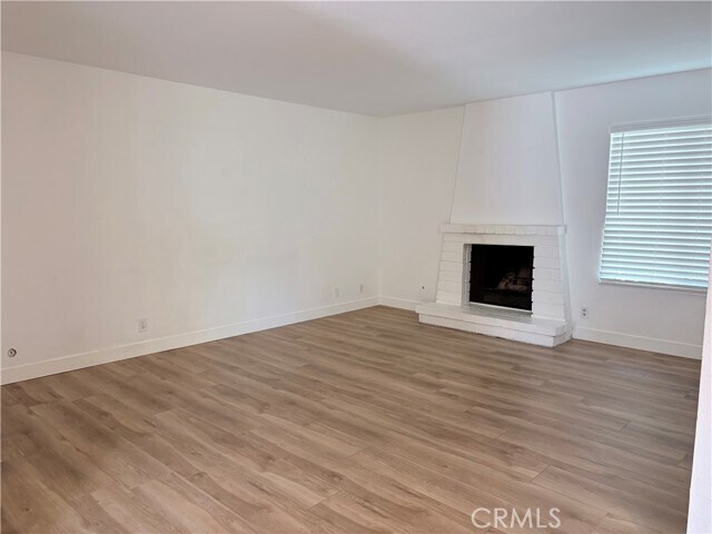 Foto del edificio - 1421 Vista Grande