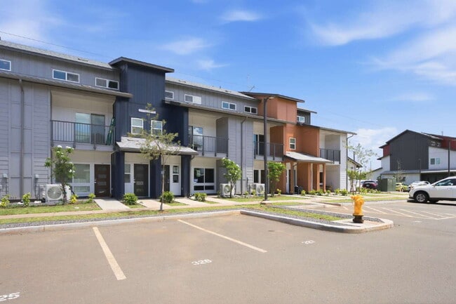 Foto del edificio - BRAND NEW 3 Bedroom Townhome in Hoopili | Split A/C | 2 Parking | $3,900/Month