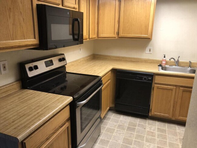 Foto del edificio - 15390 E Arizona Ave