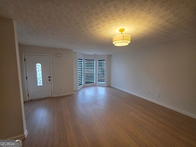 Foto del edificio - 111 Chastain Loop