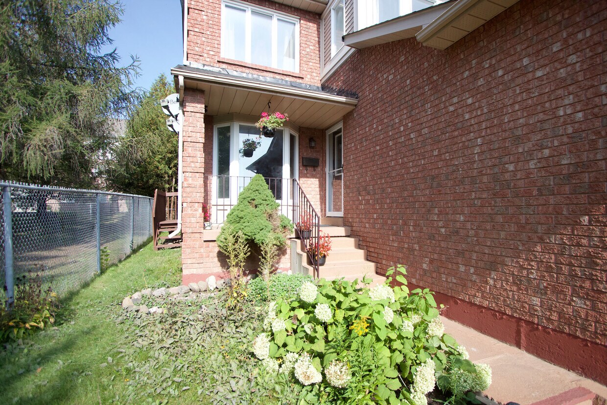 Photo principale - 129 Vail Meadows Crescent