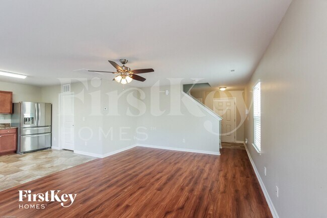 Foto del edificio - 9013 Sharpes Cir