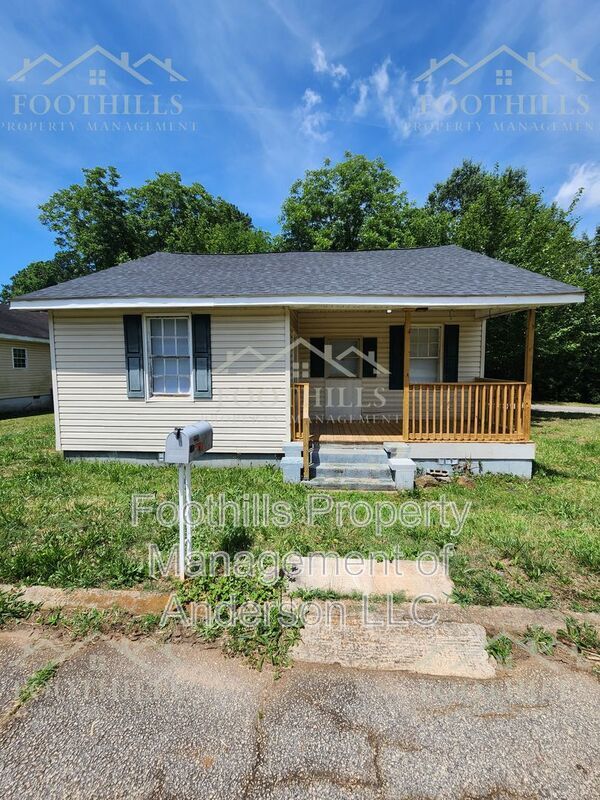 Foto principal - 221 L St