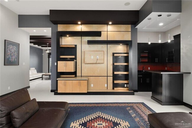 Foto del edificio - 305 N Mockingbird Ave