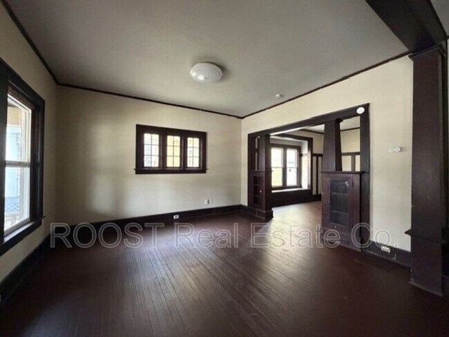 Building Photo - 457/459 E Madison Ave