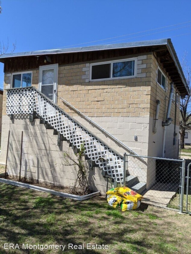 Primary Photo - 1 br, 1 bath House - 505 N. Halagueno-B