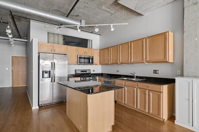 Foto del edificio - 933 W Van Buren St